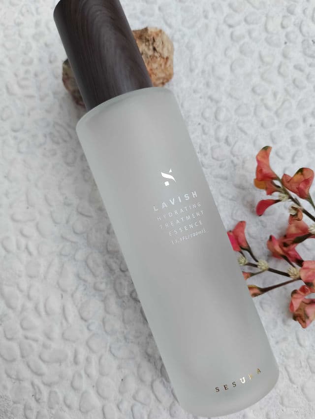 Sesuka Lavish Hydrating Essence review photo by Niesya