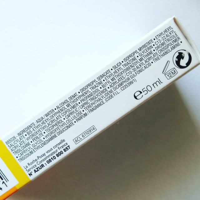 La Roche-Posay Anthelios Shaka Invisible Fluid SPF30 review photo by danaida