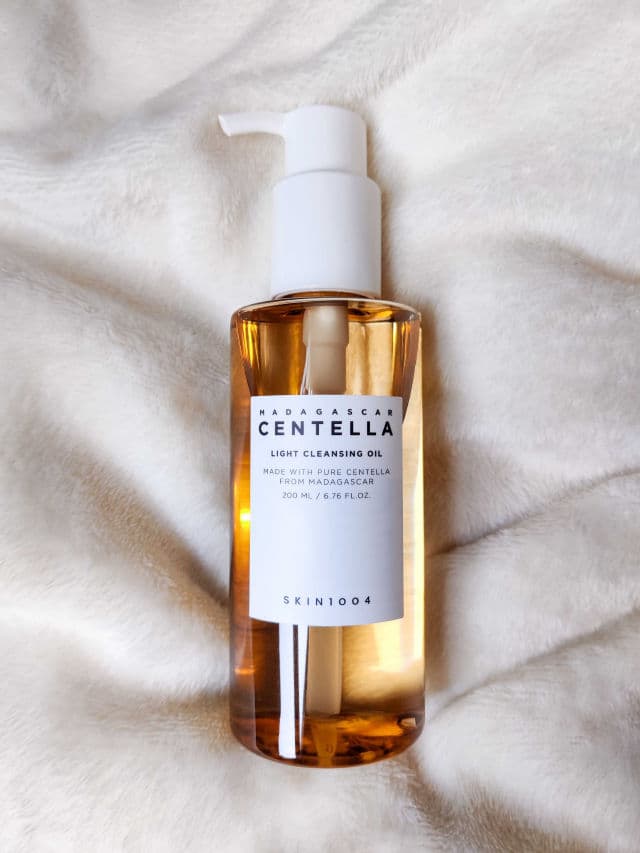 SKIN1004 Madagascar Centella Light Cleansing Oil review photo by Skincaria