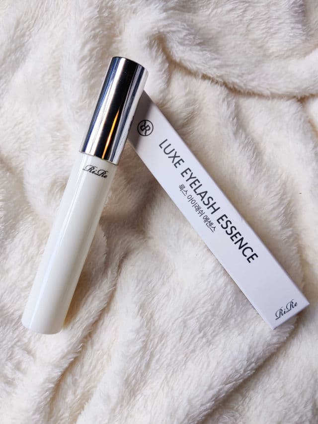 Rire Luxe Eye Lash Essence review photo by Skincaria