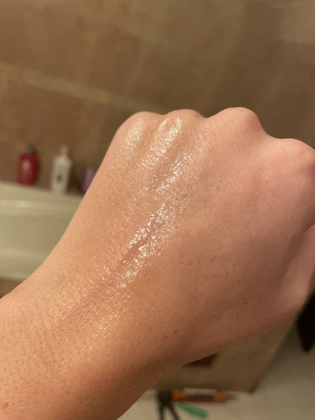 Exuviance Clarifying & Renewing Serum review photo by TheEpistolarian