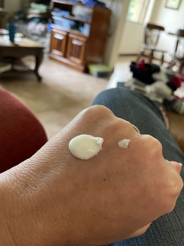 Aveeno Protect + Hydrate SPF 60 Sunscreen review photo by TheEpistolarian