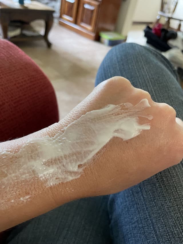 Aveeno Protect + Hydrate SPF 60 Sunscreen review photo by TheEpistolarian