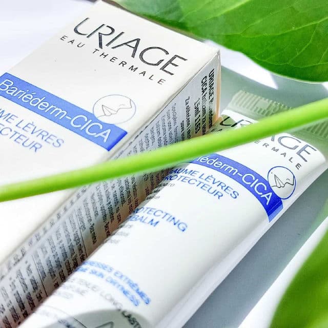 Uriage Bariederm Cica-Lips Protecting Balm review photo by summerbeauty