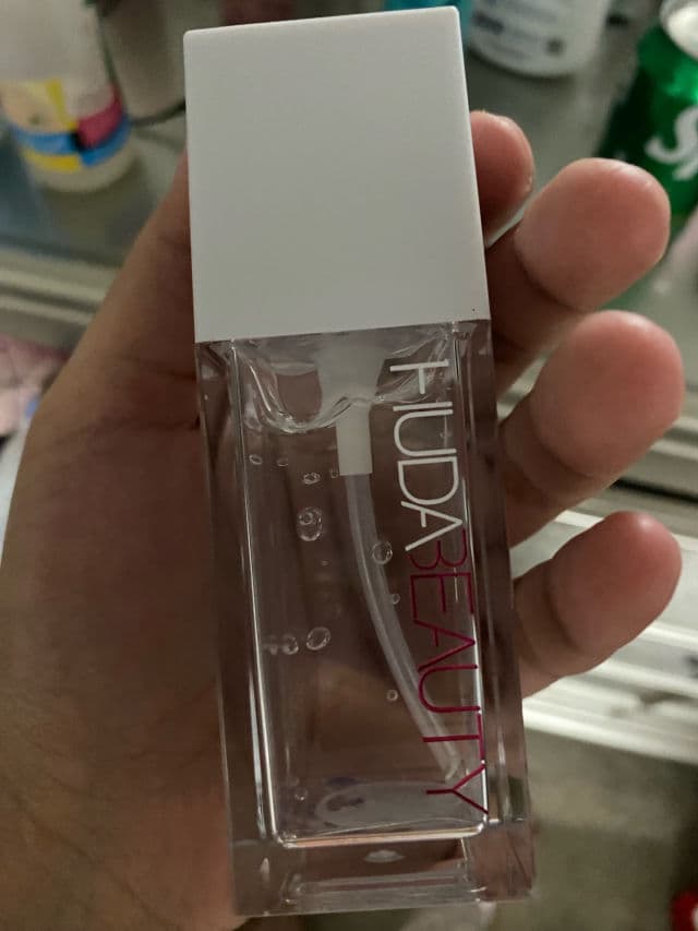 Huda Beauty Water Jelly Hydrating Primer review photo by Beautybyzuby