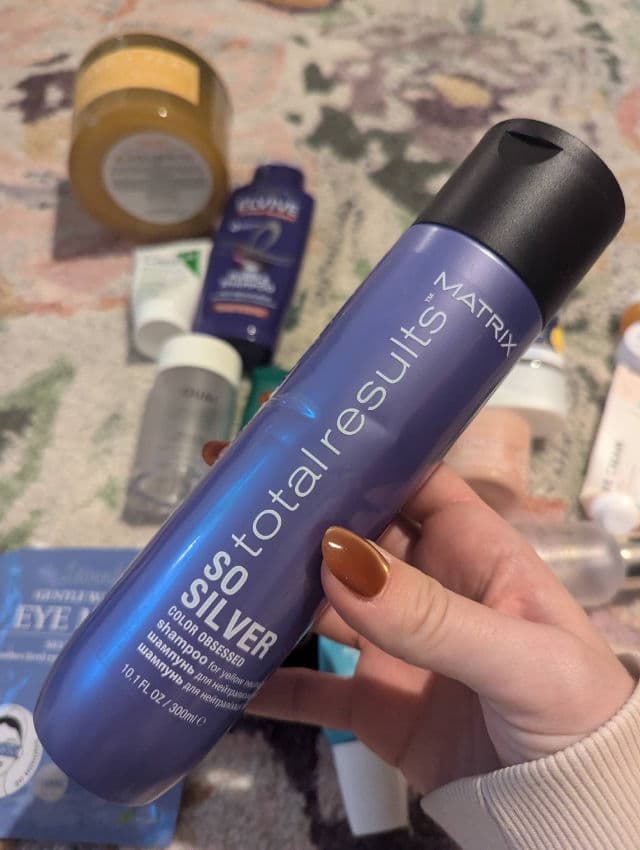 Matrix Total Results So Silver Purple Shampoo review photo by AllyOlly