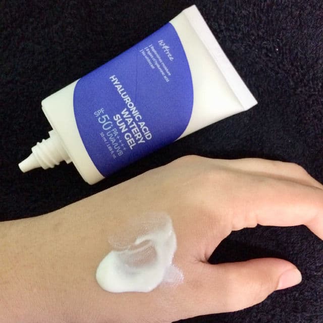 ISNTREE Hyaluronic Acid Watery Sun Gel SPF50+ PA++++ review photo by Jnnyfr