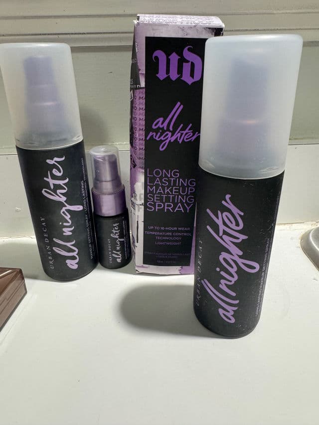 Urban Decay All Nighter Long Lasting Makeup Setting Spray review photo by AngieQuantas