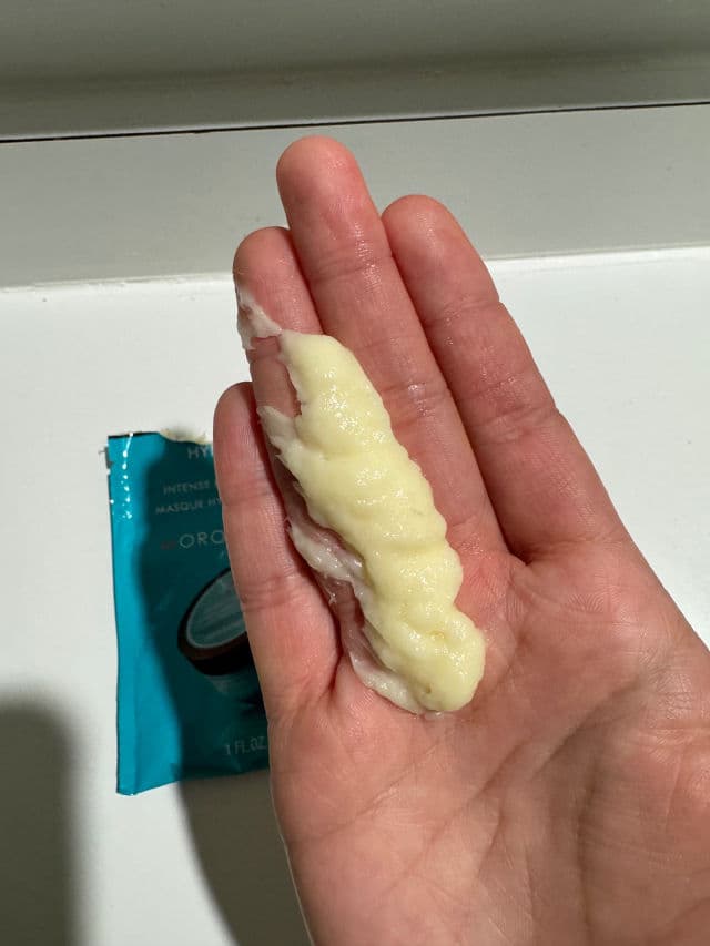 Moroccanoil Intense Hydrating Hair Mask review photo by AngieQuantas