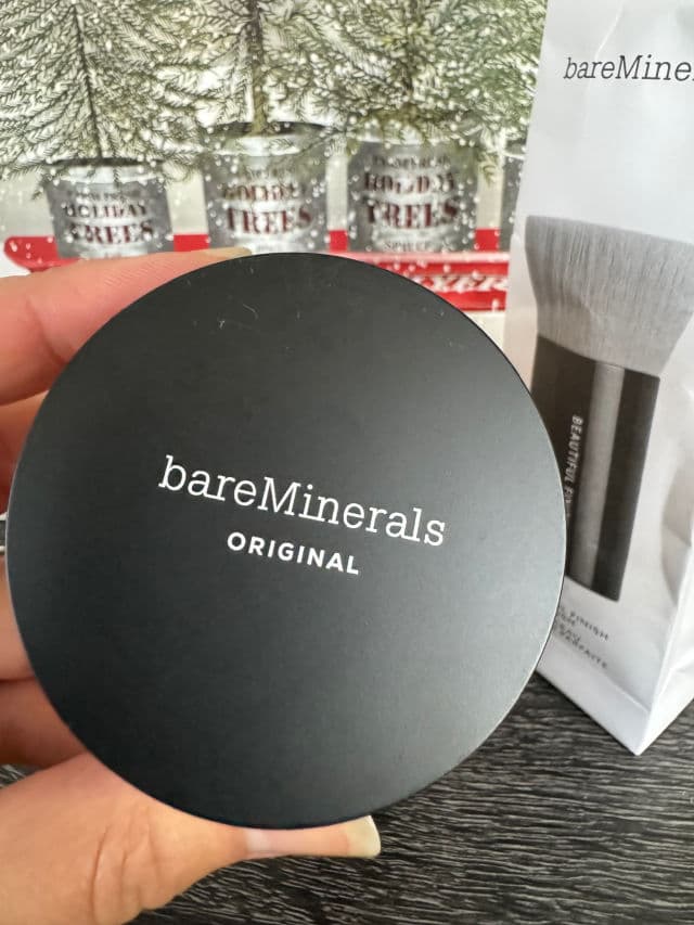 BareMinerals Original Loose Powder Foundation SPF 15 review photo by AngieQuantas
