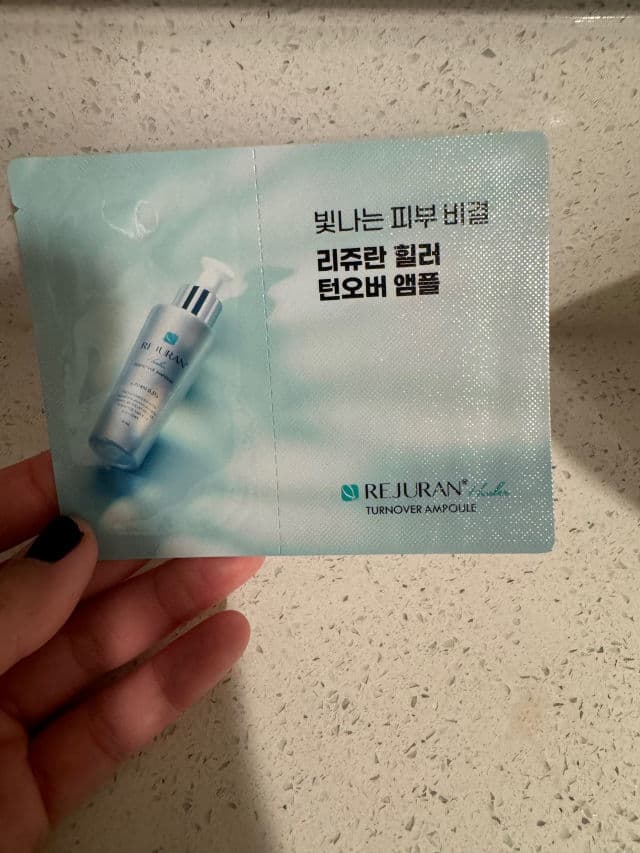 REJURAN Healer Turnover Ampoule review photo by AngieQuantas