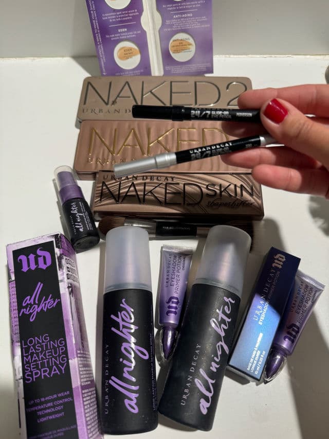 Urban Decay Naked3 Eyeshadow Palette review photo by AngieQuantas