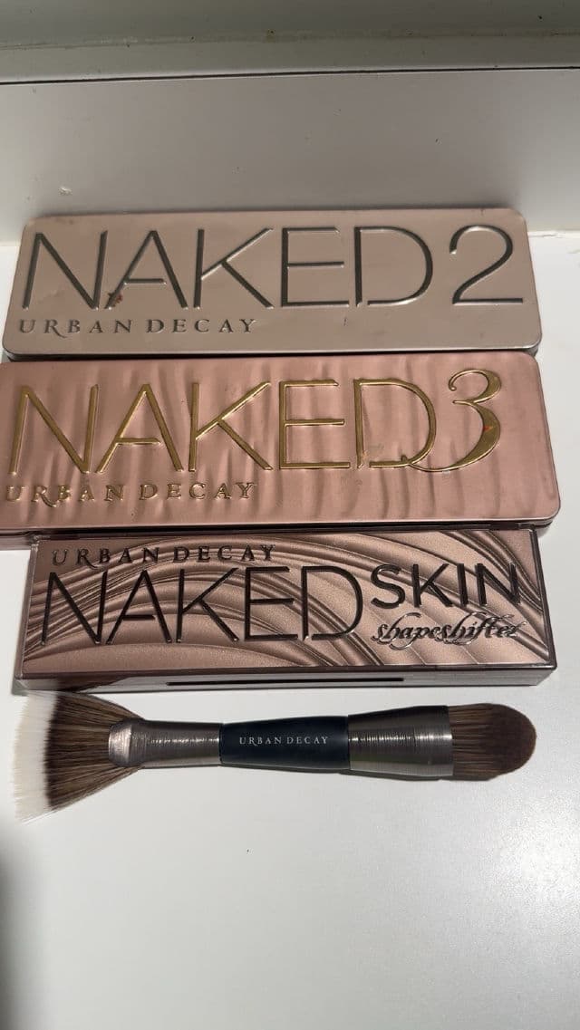 Urban Decay Naked3 Eyeshadow Palette review photo by AngieQuantas