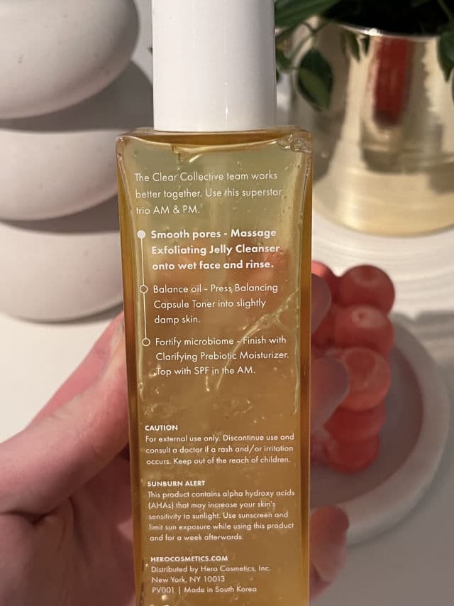 Hero Cosmetics Exfoliating Jelly Cleanser review photo by Lizzieeeee