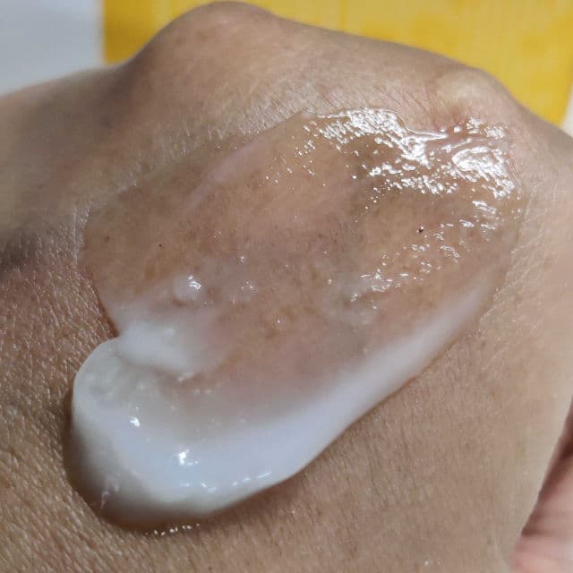 Earth Rhythm Phyto-Repair, Advanced Cell Repair Moisturiser review photo by Beautydestination4u