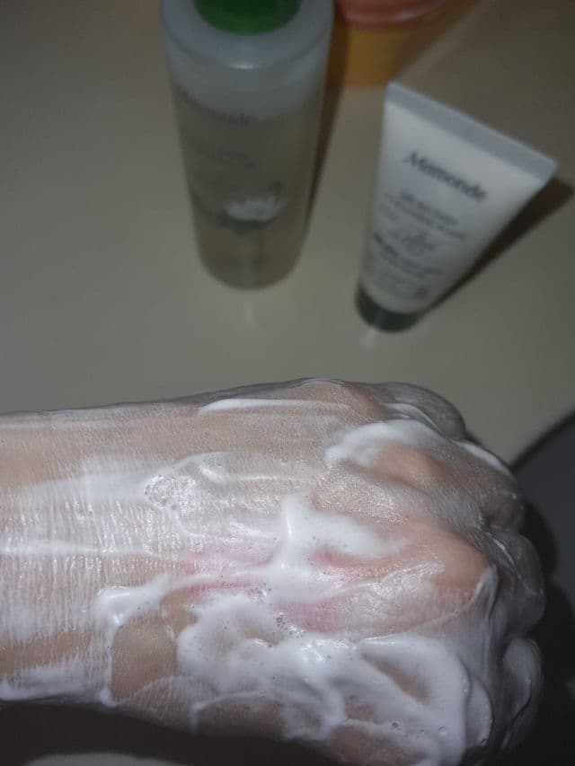 Mamonde Micro Deep Cleansing Foam review photo by ChristieX