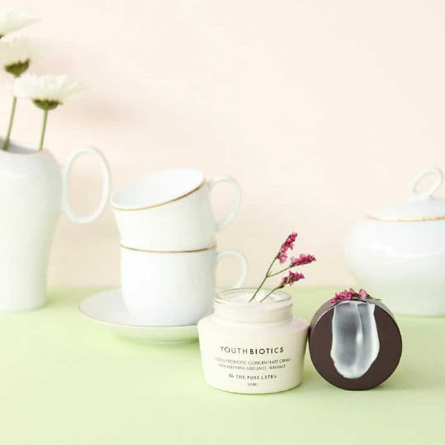 The Pure Lotus Youth Biotics Lotus Probiotic Concentrate Cream review photo by Corinaliz