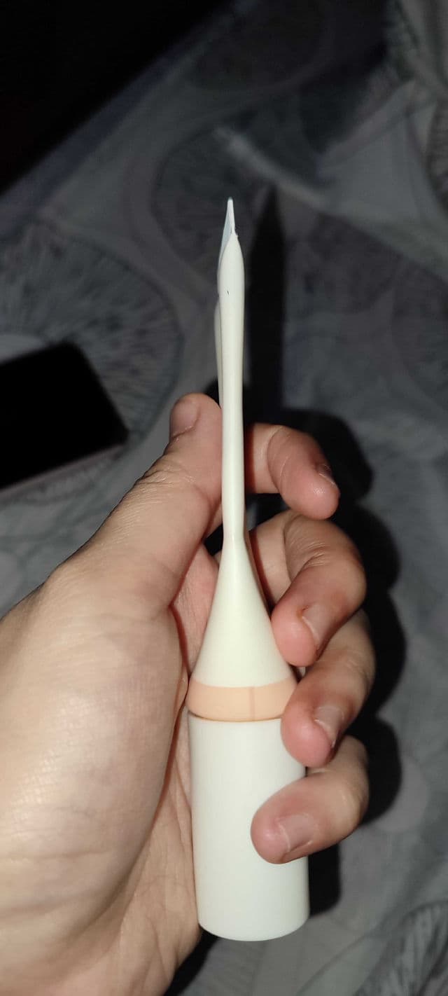 BLK Cosmetics Daydream Sheer Sunscreen SPF 50 PA+++ review photo by Coffeethenskin