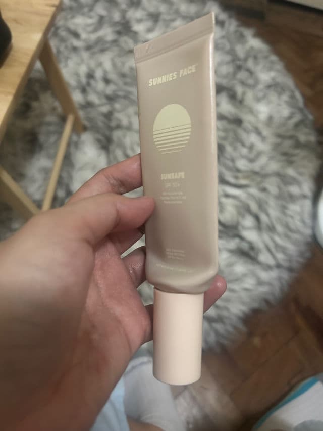 Sunnies Face Sunsafe SPF 50+ PA+++ review photo by Coffeethenskin