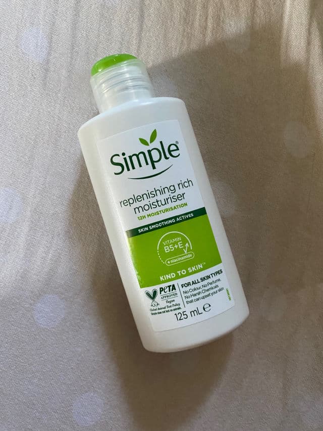 Simple Kind to Skin Replenishing Rich Moisturiser review photo by queenieisherenow