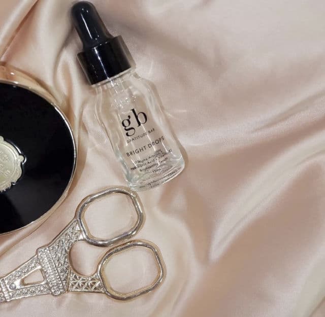 Gratitude Bar Bright Drops - Alpha Arbutin Hyaluronic Acid Vitamin B3 Brightening Serum review photo by Saylin