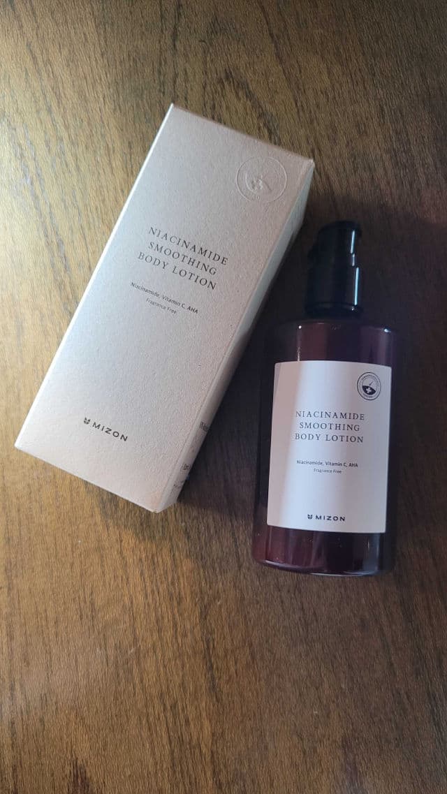 Mizon Niacinamide Smoothing Body Lotion  review photo by SkincrediblyMe