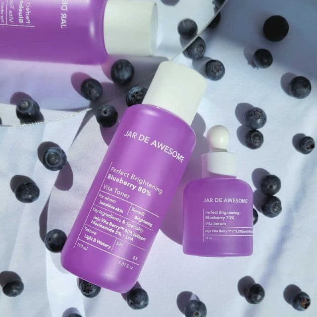 JAR DE AWESOME Perfect Brightening Blueberry 70% Vita Serum review photo by SkincrediblyMe
