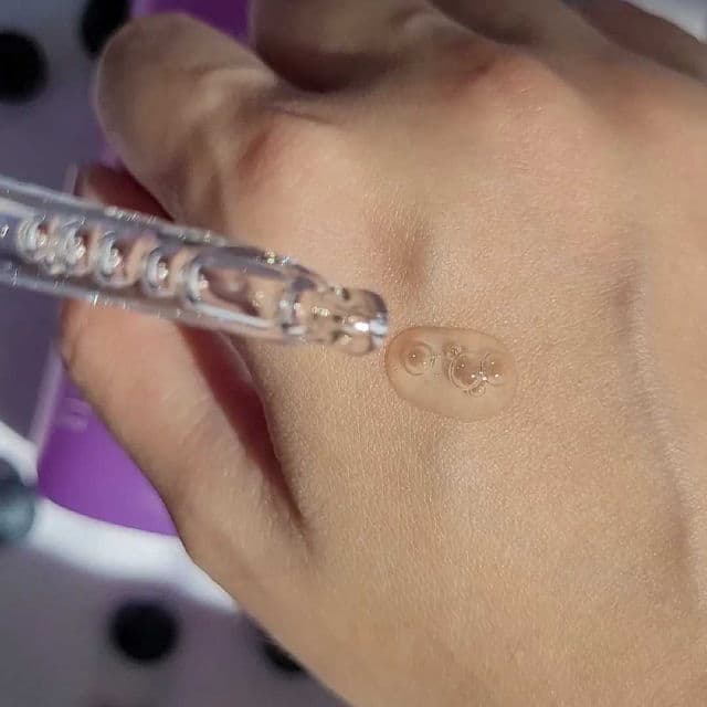 JAR DE AWESOME Perfect Brightening Blueberry 70% Vita Serum review photo by SkincrediblyMe