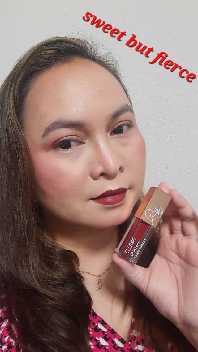Ellana Cosmetics Lip in Luxe Liquid Lipstick review photo by kite214