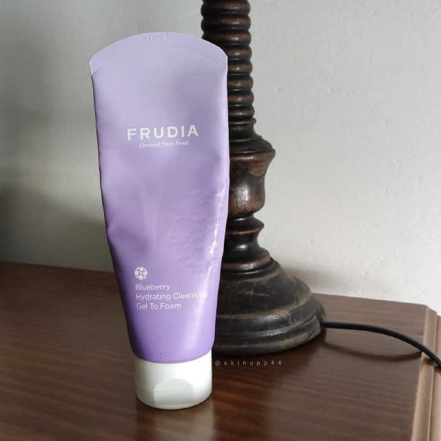 Frudia Blueberry Hydrating Cleansing Gel to Foam review photo by skinupp44