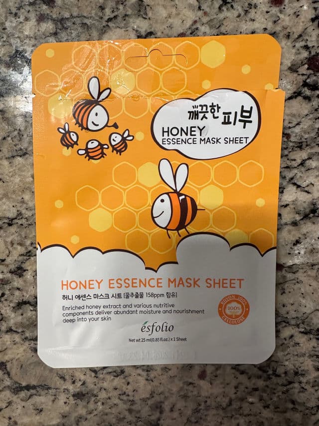 ESFOLIO Honey Essence Mask review photo by LPeachy