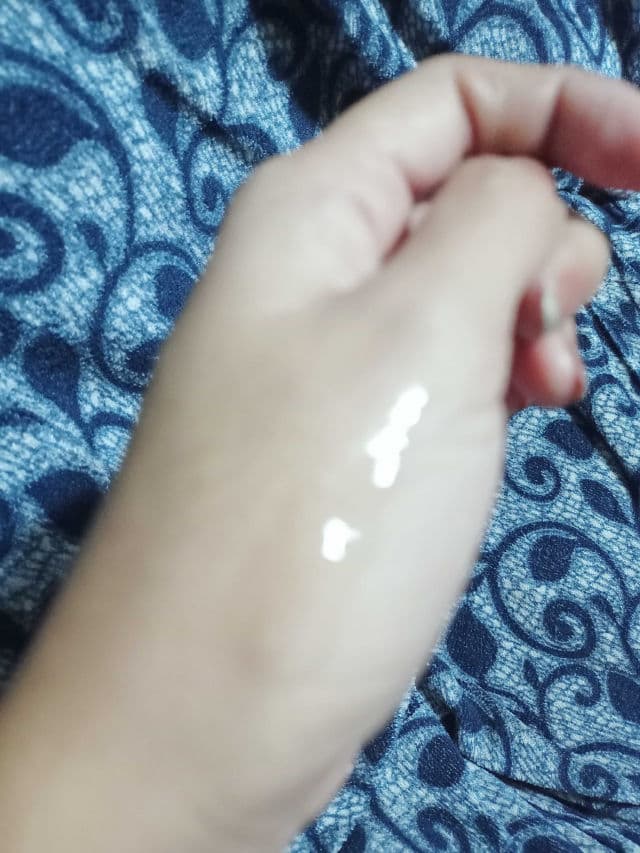 Dermorepubliq 10% Niacinamide + Hyaluronic Acid Face Anti-Blemish Serum review photo by KatrinaBandolin