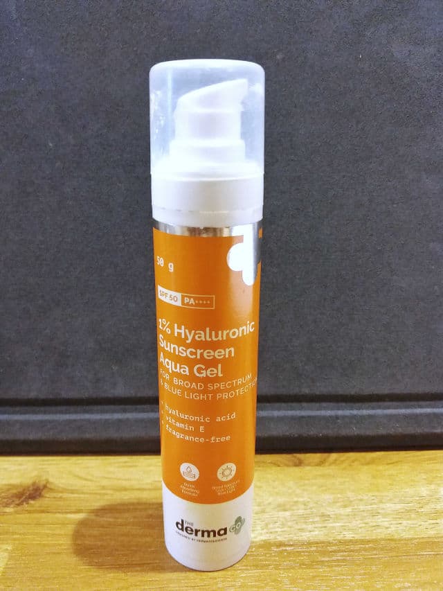 The Derma Co. 1% Hyaluronic Sunscreen Aqua Gel SPF50 PA++++ review photo by justskinx