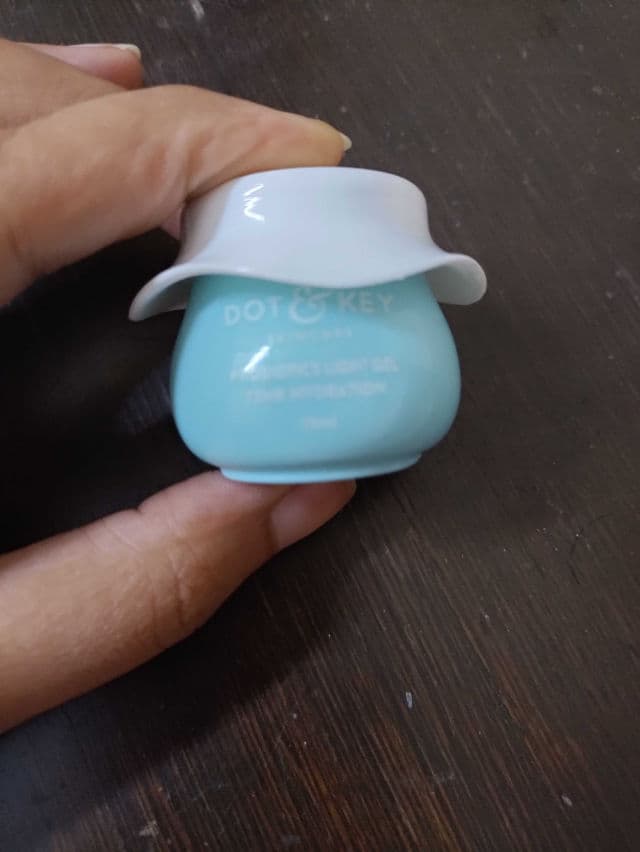 Dot & Key 72 hr Hydrating Gel + Probiotics review photo by Nidss