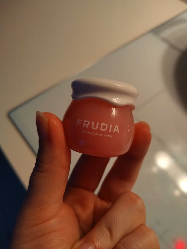 Frudia Pomegranate Nutri-Moisturizing Cream review photo by VladaMakovetska