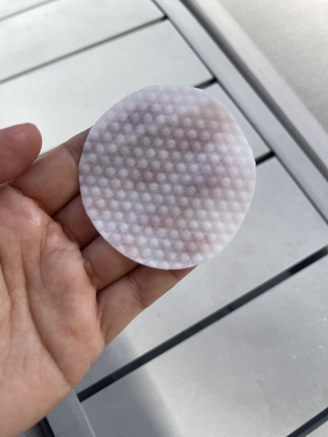 Detoskin Rosehip Skin Peel & Moisture Pad review photo by queque062