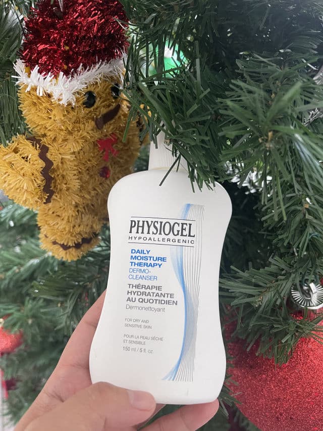 Physiogel Daily Moisture Therapy Dermo Cleanser review photo by queque062
