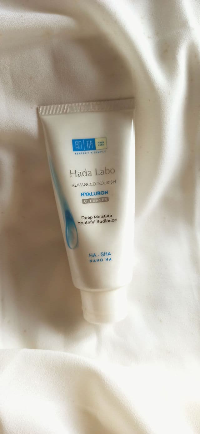 Hada Labo Advanced Nourish Hyaluron Cleanser review photo by cupfulofselfcare08