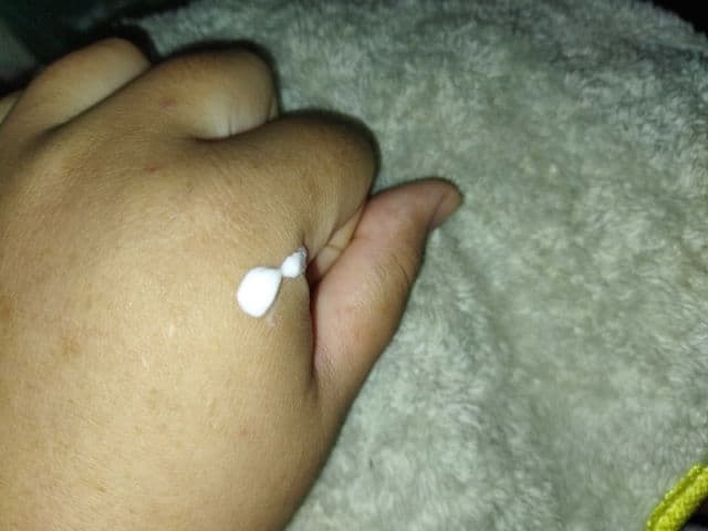 INNISFREE Gentle Care for Sensitive Skin Sunscreen SPF29 review photo by Arichii