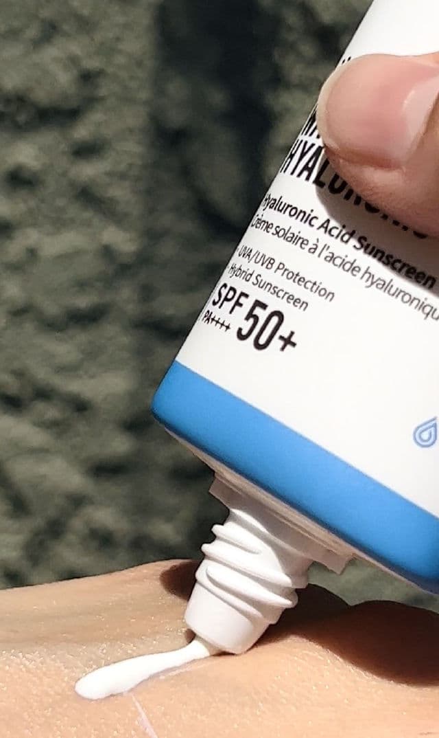 Jumiso Waterfull Hyaluronic Sunscreen SPF50+ PA++++ review photo by Janett