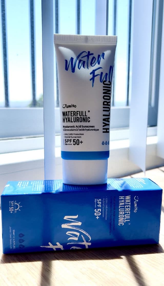 Jumiso Waterfull Hyaluronic Sunscreen SPF50+ PA++++ review photo by Janett