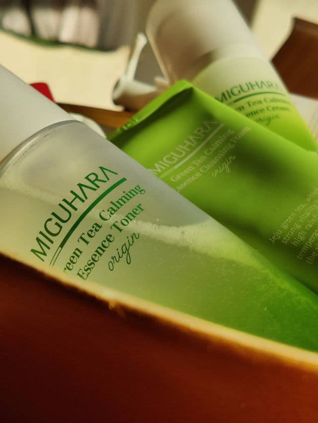 Miguhara Green Tea Calming Essence Cleansing Foam review photo by Lesyao
