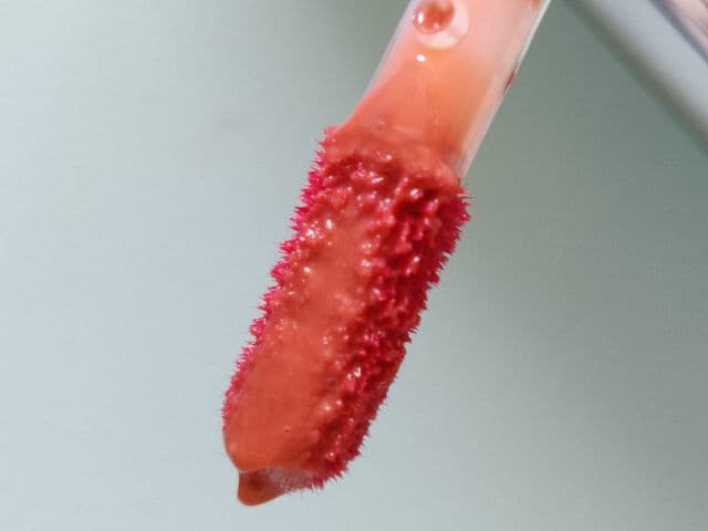 NAMING. Comely review photo by Lesyao