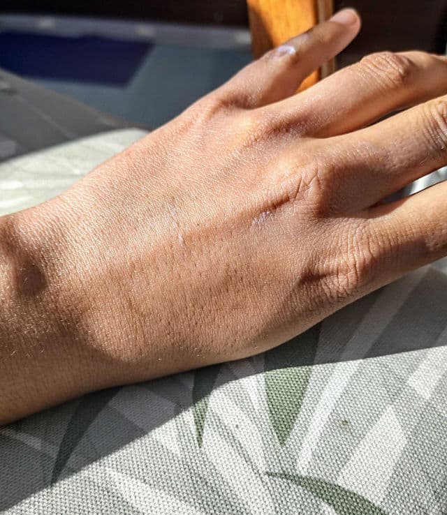 ISNTREE Hyaluronic Acid Natural Sun Cream SPF50+ PA++++ review photo by sugarjunky