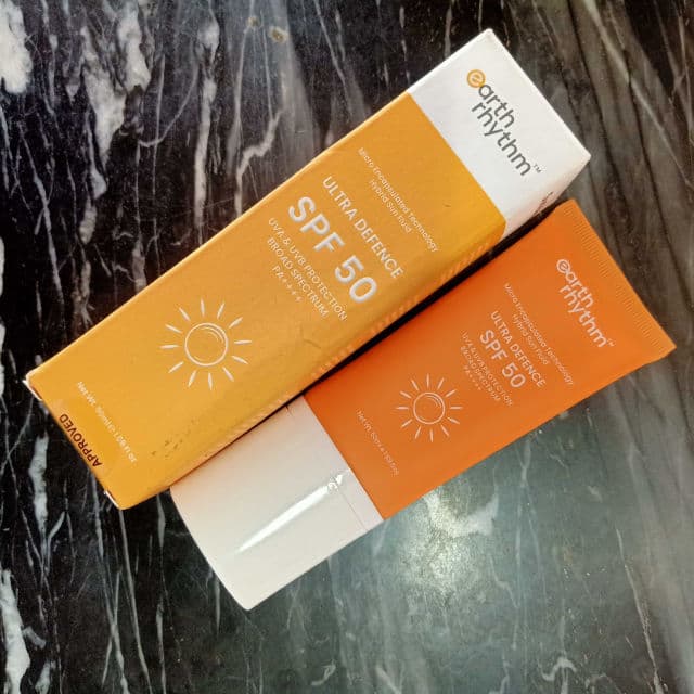 Earth Rhythm Ultra Defence Hybrid Sun Fluid SPF 50 review photo by Zoebird