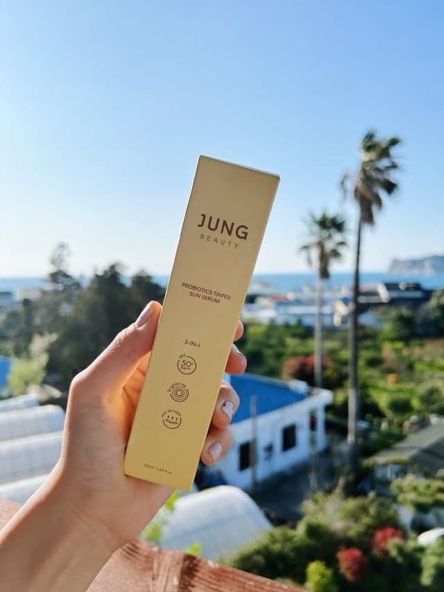 JUNG BEAUTY Probiotics Tinted Sun Serum SPF50+ PA+++ review photo by Atee