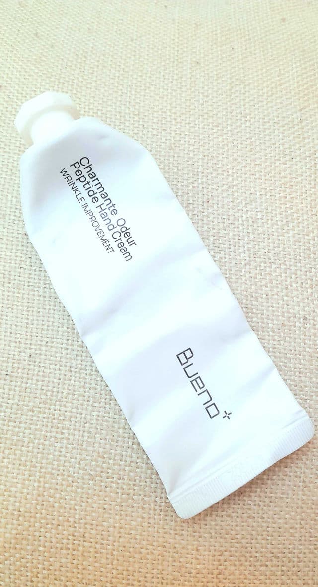 Bueno Charmante Odeur Peptide Hand Cream review photo by Trendfashionhunter