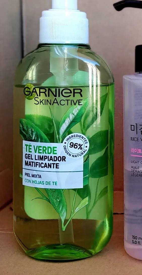 Garnier SkinActive Deep Pore Face Wash with Green Tea review photo by Trendfashionhunter