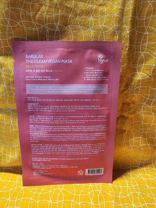 Barulab The Clean Vegan AHA/BHA Mask review photo by Beckster