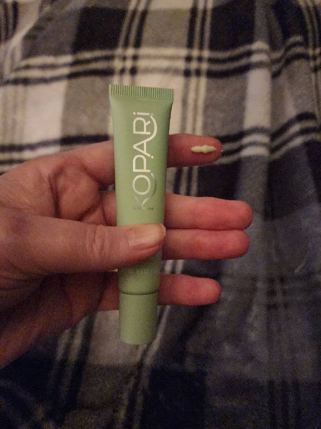 Kopari Niacinamide & Caffeine Eye Bright Cream review photo by Beckster